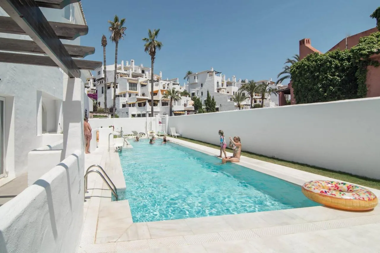 Captivating 2 Bedroom Apartment In Popular Nueva Andalucia Close To Centro Plaza Marbella Spain