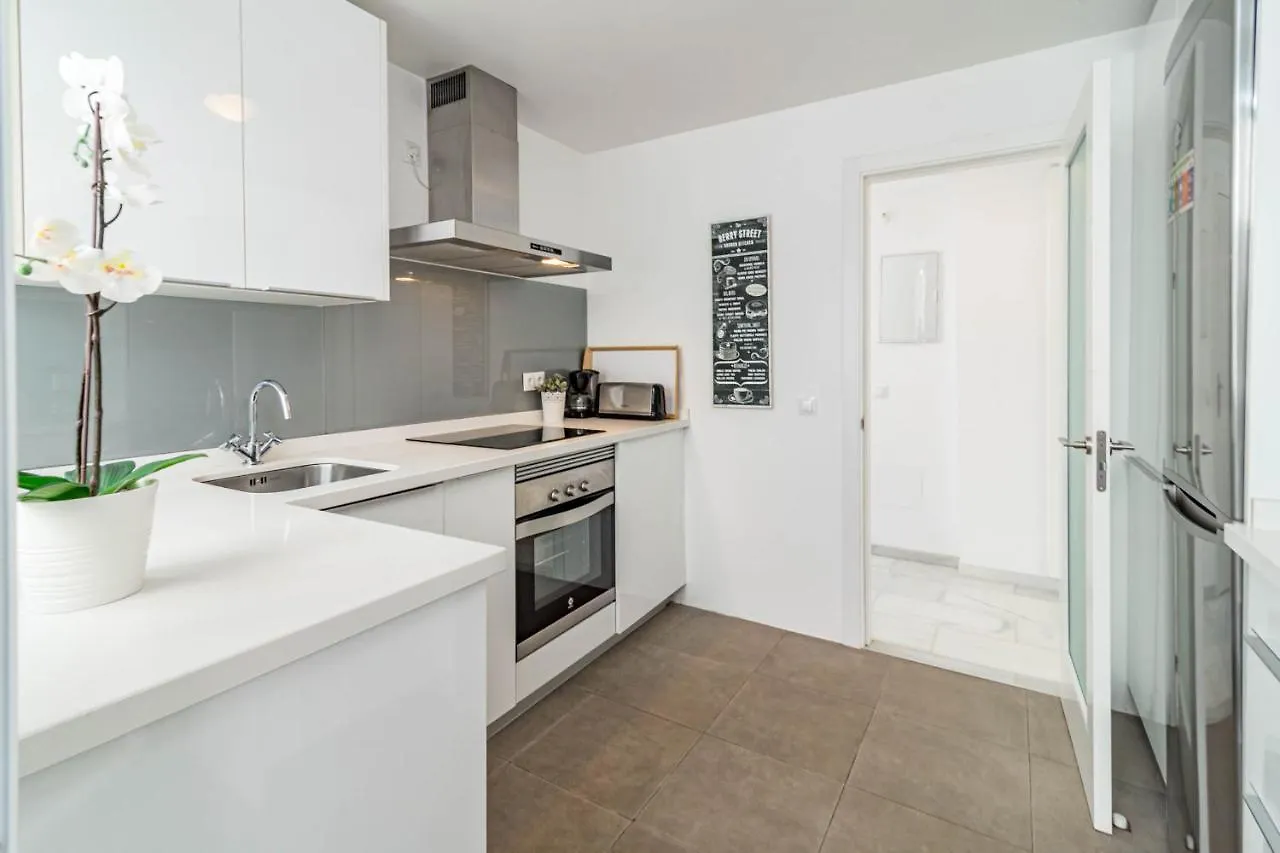 Captivating 2 Bedroom Apartment In Popular Nueva Andalucia Close To Centro Plaza Marbella Spain