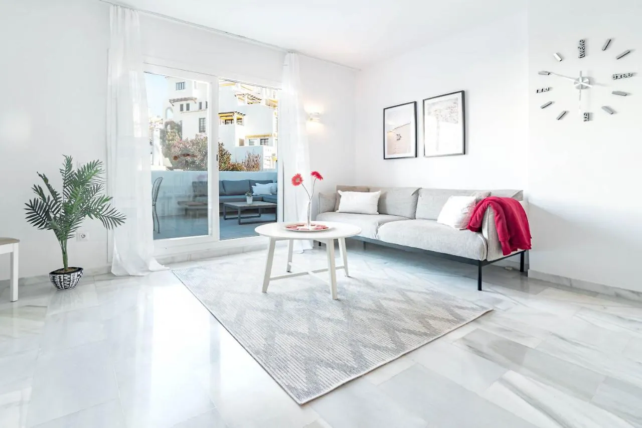 Captivating 2 Bedroom Apartment In Popular Nueva Andalucia Close To Centro Plaza Marbella Spain